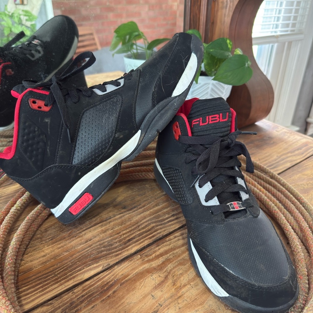 FUBU Men's Black Sneakers with Red Trim - High-Top Style